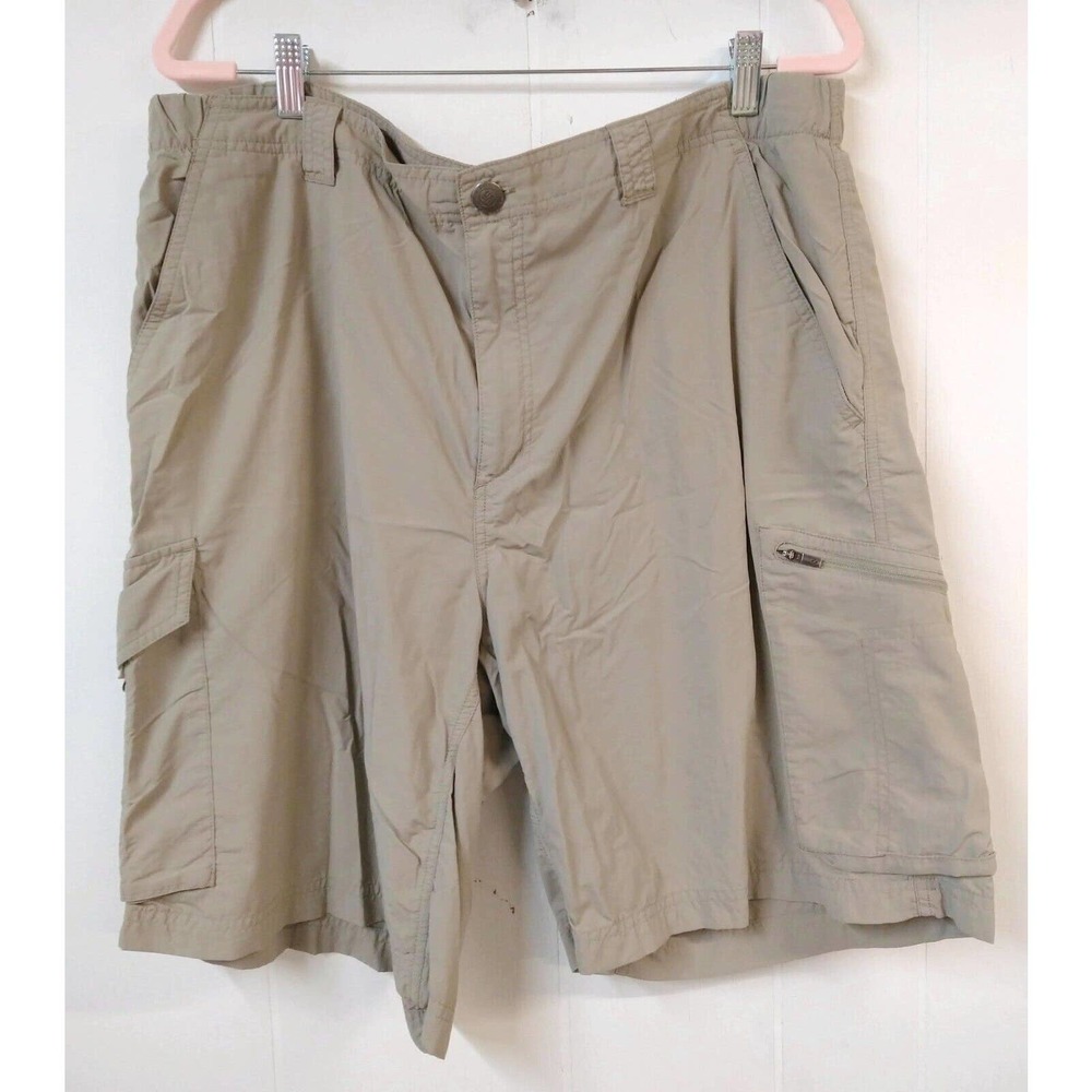 Columbia Men's 40 Shorts Tan 6 Pockets Belt Loops Zip Closure Lined